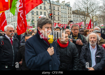 Paris, France, Jean Luc Melenson, candidat à la présidence du Parti du Front de gauche, dans les mesures anti-européennes d'austérité économique démonstration, par les syndicats de gauche, et le Parti politique, manifestations budgétaires Banque D'Images