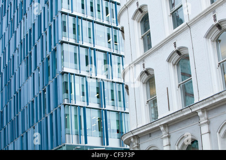 Une vue sur le Blue Fin building à Londres. Banque D'Images