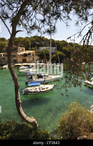 Les bateaux de plaisance de Cala Figuera Majorque Balierics Banque D'Images