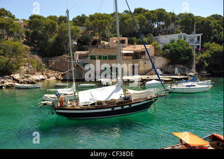 Les bateaux de plaisance de Cala Figuera Majorque Balierics Banque D'Images