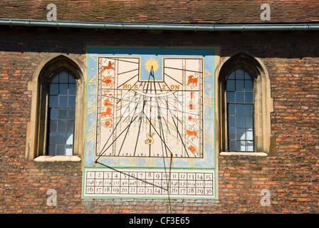 L'ancienne Cour quadrangle dans Queens' College de Cambridge. Queens' College s'écrit avec l'apostrophe après le 's' final b Banque D'Images