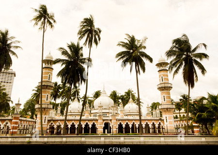 Masjid Jamek, à Kuala Lumpur, en Malaisie, en Asie. C'est l'une des plus anciennes mosquées de Kuala Lumpur, Malaisie. Banque D'Images