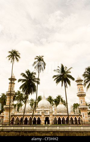 Masjid Jamek, à Kuala Lumpur, en Malaisie, en Asie. C'est l'une des plus anciennes mosquées de Kuala Lumpur, Malaisie. Banque D'Images