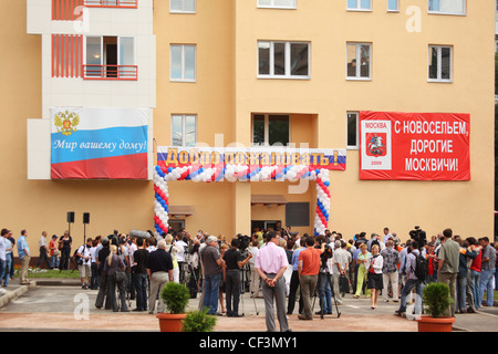 Moscou Russie 28 juillet cérémonie solennelle le transfert aux nouveaux résidents pour chaque année appartements Moscou construit 5 millions de Banque D'Images