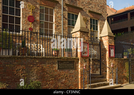 Entrée arrière de Fairfax House in Castlegate, 'la plus belle maison de ville géorgienne en Angleterre". Banque D'Images