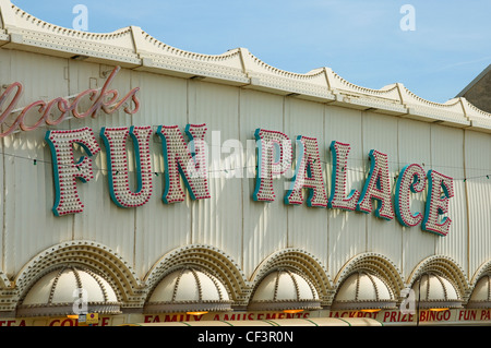 Silcock's Fun Palace sur le Golden Mile de Blackpool. Banque D'Images