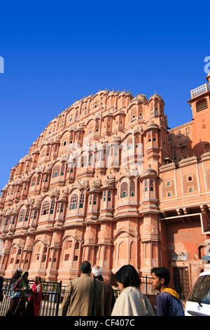 Façade avant de Hava Mahal à Jaipur en Inde. Banque D'Images