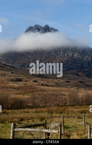 Tryfan, face est de d'accueil de nombreuses ascensions rock Banque D'Images