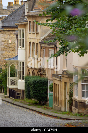 Une grange Hill vue vers le bas dans la ville de Stamford dans le Lincolnshire. Banque D'Images