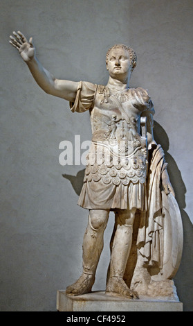 Titus Flavius Vespasianus Caesar 39 - 13 BC était empereur romain de 79 à 81. Un membre de la dynastie des Flaviens Statue Banque D'Images