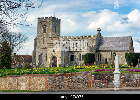 L'église de Saint Swithun, situé sur un promontoire, à la croisée des chemins, a été fondée en 1136 par Geffrey de Magnaville sous le Monastère Banque D'Images