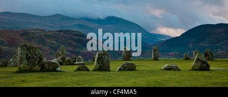 Le cercle de pierres de Castlerigg, l'un des plus impressionnants monuments préhistoriques visuellement en Grande-Bretagne. Banque D'Images