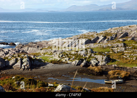 Côte sauvage de la Péninsule de Beara sur la côte sud-ouest de l'Irlande. Banque D'Images