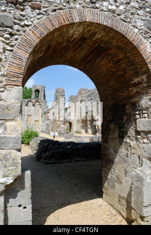 La demeure de Wolvesey Castle (ancien palais épiscopal), ancienne résidence principale des riches et des puissants évêques de Winchest Banque D'Images