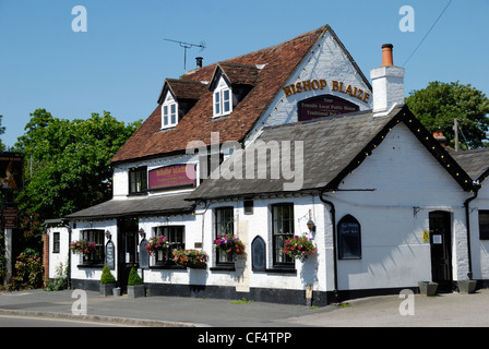 L'Évêque Blaize Pub à Romsey. Le pub accueille le club de grincheux qui, pour une heure par semaine (heure grincheux) sont invités à un Banque D'Images