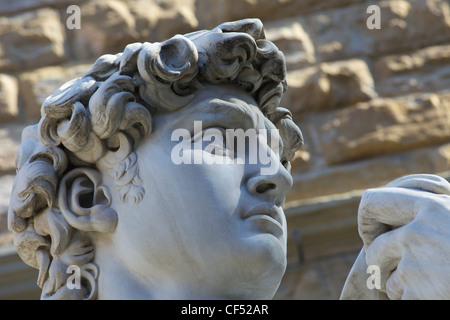 Détail d'une statue de David de Michel-Ange, la Piazza della Signoria, Florence, Toscane, Italie, Europe Banque D'Images