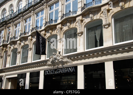 La façade de Dolce et Gabbana desiger fashion store sur Old Bond Street. Banque D'Images