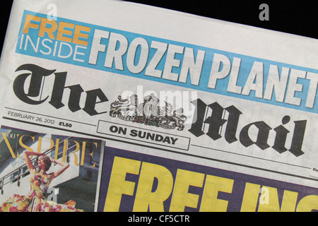 La première page du Daily Mail on Sunday, un ressortissant britannique journal du dimanche. (26 Feb 2012) Banque D'Images