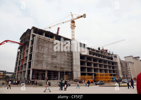 La construction d'appartements et immeubles de bureaux autour de la Place De La Gare, la Ville, Kinshasa, RDC Banque D'Images