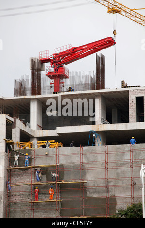 La construction d'appartements et immeubles de bureaux autour de la Place De La Gare, la Ville, Kinshasa, RDC Banque D'Images