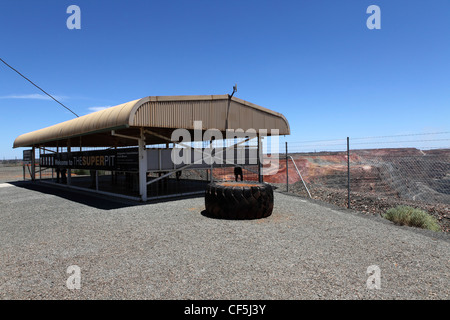 L'affût sur le Super Pit goldmine à Kalgoorlie-Boulder, Australie occidentale, Australie. Banque D'Images