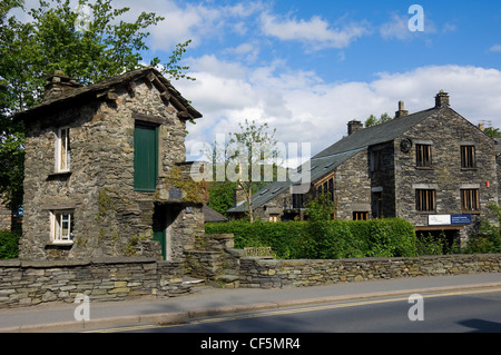 Bridge House, à l'origine d'un Apple Store à proximité de Ambleside, Hall a été construit plus de stock Beck pour échapper à la taxe foncière. La chambre n'est pas Banque D'Images