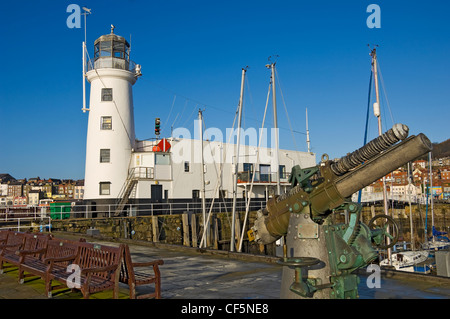 Phare de Scarborough sur Vincent Pier. Banque D'Images