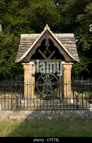 St James's Well, construit par William Evelyn et ouvert en août 1893, sur Abinger Common (pensé pour être le plus ancien village de Engla Banque D'Images