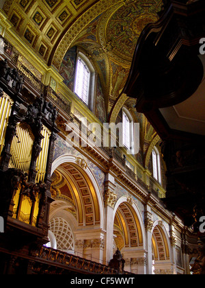 Une vue de l'intérieur de la Cathédrale Saint Paul. Banque D'Images