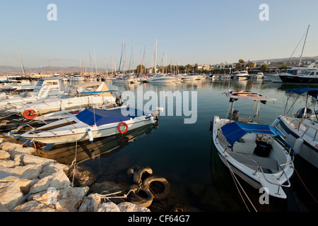 Bateaux à port de Latchi, région de Paphos, Chypre Banque D'Images