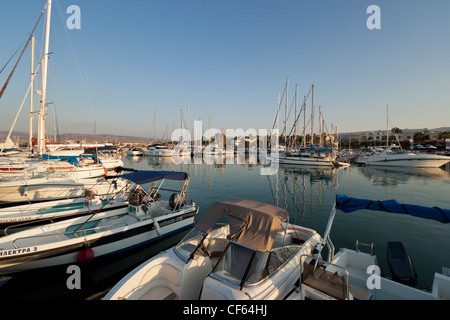 Bateaux à port de Latchi, région de Paphos, Chypre Banque D'Images