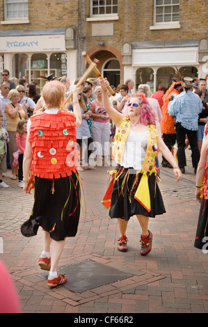 Morris Dancers lors de l'Assemblée Sweeps Festival à Rochester. Banque D'Images