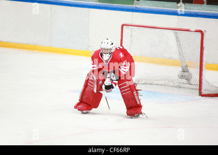 Moscou 20 février match de hockey sur glace gardien Spartak-Severstal fild palais des sports 20 februari 2010 Sokolniki Moscou Russie Banque D'Images