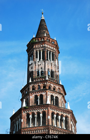 Voir l'église de l'abbaye de Chiaravalle magnifique à Milan, Lombardie, Italie Banque D'Images