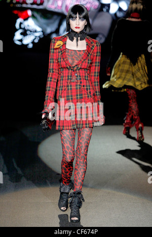 Betsey Johnson New York Prêt à Porter Automne Hiver 2011 2012 Banque D'Images