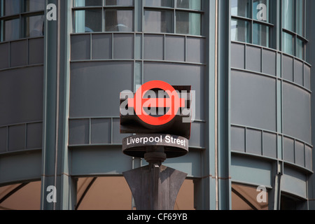 Une vue détaillée de la gare de Liverpool Street logo. Banque D'Images