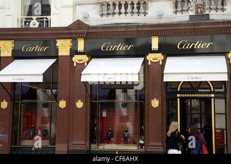 Vue extérieure de l'avant de Cartier Joailliers à Bond Street à Londres. Banque D'Images