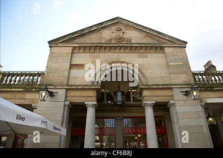 L'entrée sur le marché de Covent Garden. Banque D'Images