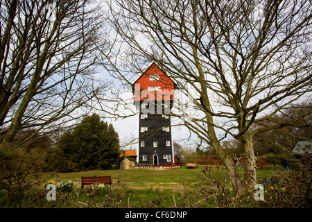 La maison dans les nuages, à l'origine construit comme un château d'eau en 1923 pour fournir de l'eau à Aldeburgh village. Banque D'Images