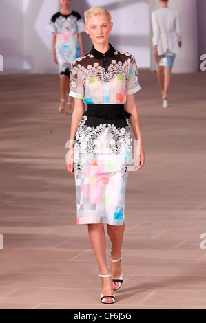 Preen New York pour WearSpringSummer 2012 Banque D'Images