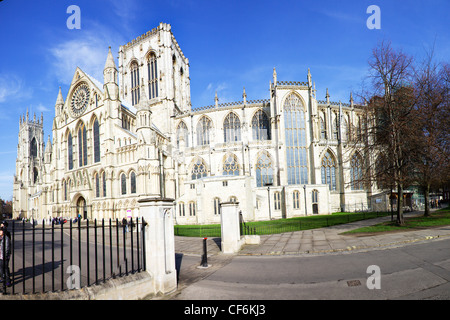 York Minster, Deangate, York, North Yorkshire, Angleterre Banque D'Images