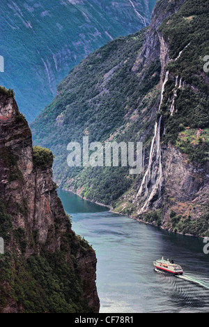 La Norvège (fjord de Geiranger Geirangerfjorden) est dans la région de Sunnmøre, dans la partie la plus méridionale de t Møre og Romsdal. Banque D'Images