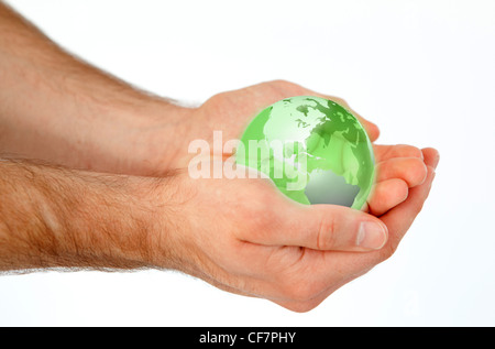 Mains tenant un masculin planète 3d globe Banque D'Images