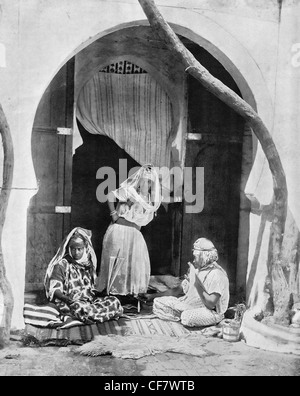Groupe des femmes maures, Algérie, Afrique, circa 1894 Banque D'Images