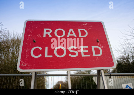 Route fermée road sign Banque D'Images
