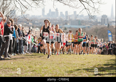 Les hommes de moins de 17 Cross-country National La Colline du Parlement le samedi 25 février 2012 Londres Banque D'Images