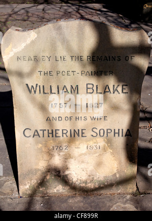 Pierre tombale de poète et artiste William Blake, Bunhill Fields, London Banque D'Images