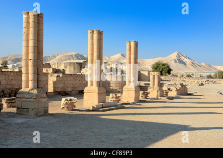 Moyen Orient, du Moyen-Orient, d'Israël, des Israéliens, colonne, colonnes, Architecture, bâtiment, Ville, municipalité, ruine, ruines, l'archéologie, l'arch Banque D'Images