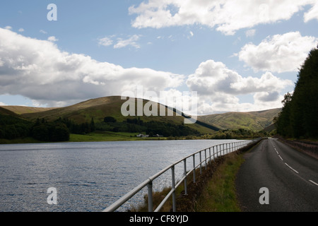 Loch de Lowes est un loch près de Dunkeld à Perth et Kinross, Scotland. loch & ses environs sont désignées comme réserve Banque D'Images