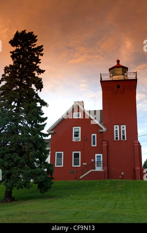 Les deux ports donnant sur le phare de l'Agate Bay, sur le lac Supérieur situé à deux ports, Minnesota, USA. Banque D'Images